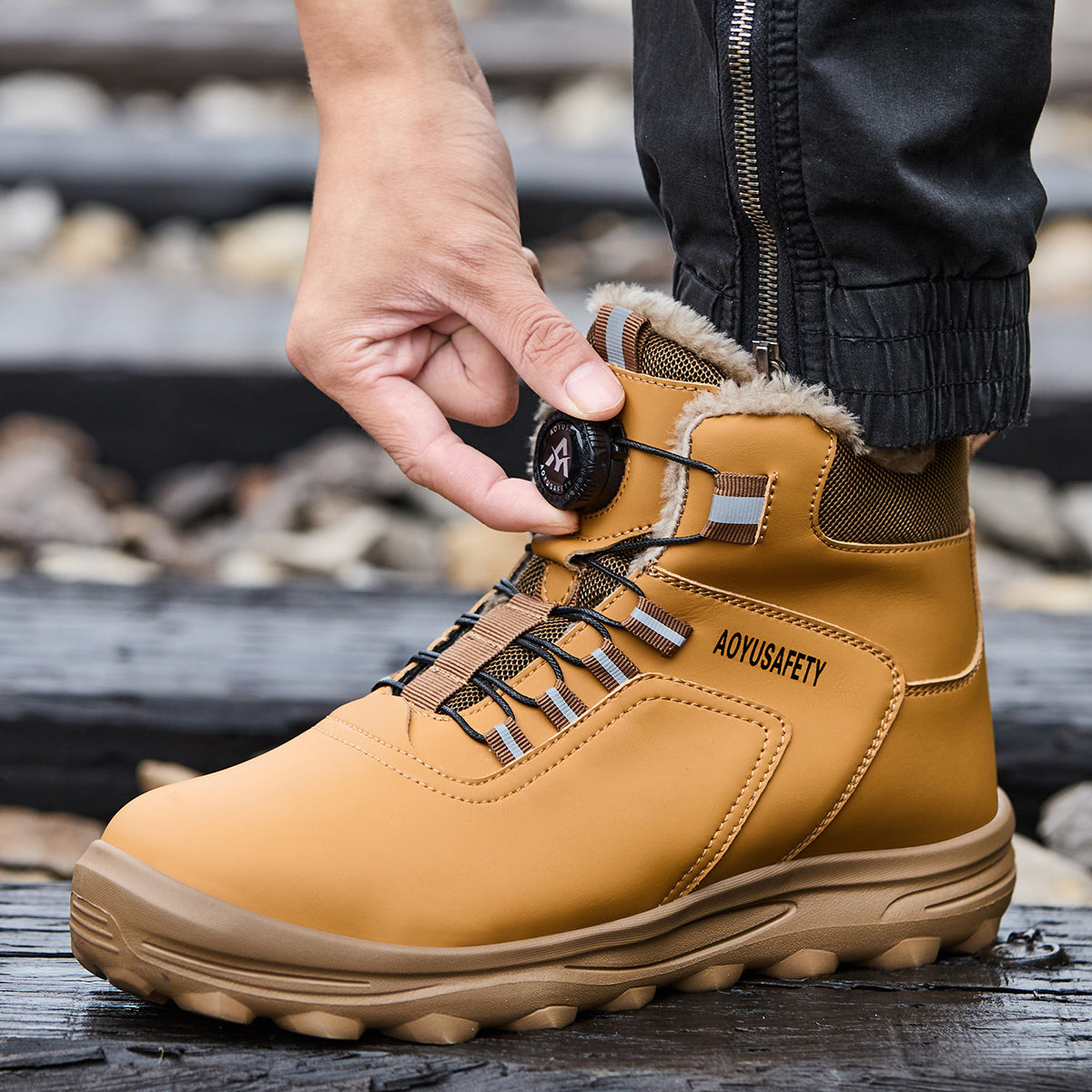 SteelToe Sicherheitsstiefel mit Stahlkappe | Vierjahreszeiten & Warmfutter | Rutschfest & Robust für Arbeit & Outdoor